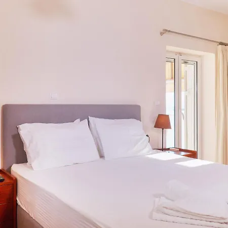 Alexis Aparthotel